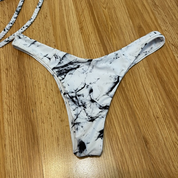 NWOT bikini ✨ size M - Picture 3 of 10